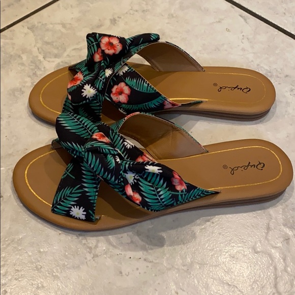 NEW Autumn Black/Green Fabric Sandal - Picture 8 of 12